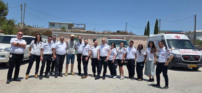 קציני המשמרת ממוקד החירום של מרחב ירקון בסיור בשומרון. צילום: דוברות מד