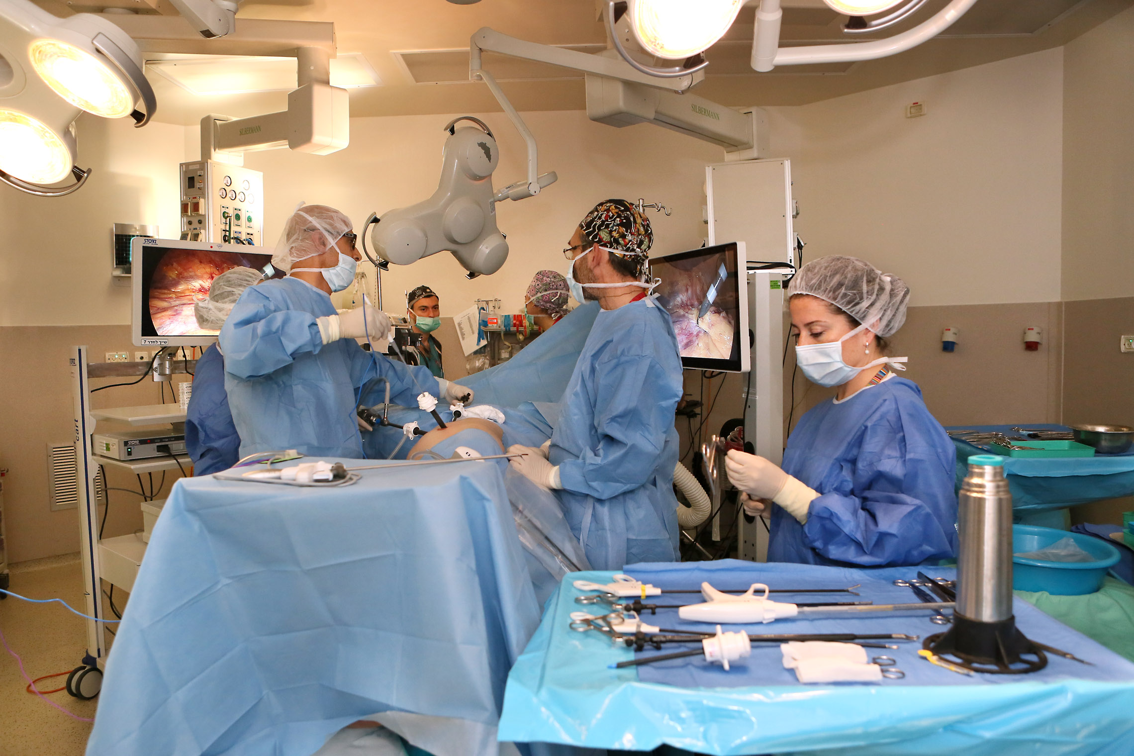 אחד מניתוחי ההשתלה הצולבת שהיו ברמב"ם.  צילום: פיוטר פליטר
