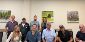 הסכם קיבוצי חדש לעובדי חיפה נגב טכנולוגיות: תוספות שכר, יציבות תעסוקתית והרחבת תקציב הרווחה חתימת ההסכם הקיבוצי בחברת חיפה נגב טכנולוגיות. צילום: דוברות ההסתדרות
