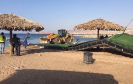 הטאג' מאה'ל באילת ומתחם ספורט ימי בחוף הצפוני באילת נהרסו ופונו במבצע אכיפה משולב (צילום:רשות מקרקעי ישראל)