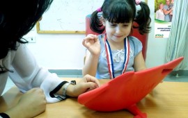 הטאבלט ככלי טיפולי: קלינאיות התקשורת נכנסות לעידן המובייל בכללית צופים כי הכנסת האייפדים לכל מכוני התפתחות הילד תשדרג משמעותית את אפשרויות הטיפול