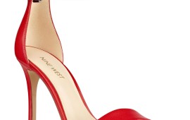 נעליים לא רק לפורים: קלאסיות ומיוחדות קולקציית 2017 של ניין וו'סט צילום: ירון וויינברג