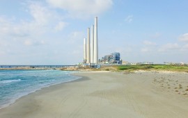 חוו"ד לקראת הדיון מחר בכנסת: תוך שנתיים ניתן להשבית מחצית מפעילות התחנה הישנה בחדרה בפני משרד האנרגיה הזדמנות פז לבסס את סגירת התחנה הפחמית על מקורות אנרגיה מתחדשים. ישראל צריכה להוביל את המהפכה של המאה הנוכחית, מהפכת האנרגיות המתחדשות