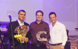 דוד בן סימון קיבל אות הוקרה מעמותת צ.ל.ש אות הוקרה למנכ