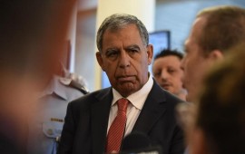 פטור מארנונה: לבתי תפילה - כן, לעסקים בתוואי הרכבת הקלה - לא ח