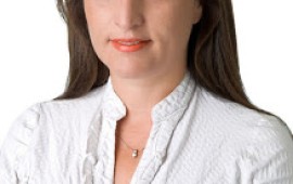 האישה תובעת את המאהבת: ''זייפה חתימת בעלי על הצוואה'' עו