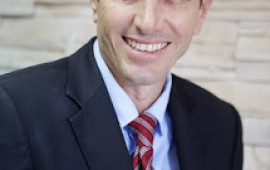 צעדת השיוויון: עכו מצטרפת למאבק לשינוי תקציבי החינוך והרווחה ראש העיר עכו, שמעון לנקרי