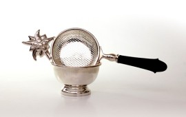 בּוֹזֵק מעוצב וססגוני לפיזור אבקת סוכר של 'פלדינוקס'