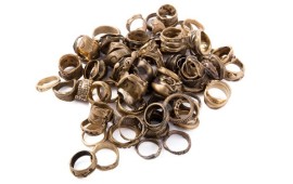 מעצבי התכשיטים הבאים של ישראל: תערוכת הבוגרים של שנקר