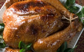 מתכון: עוף ממולא עם פריקי בקרסט תבלינים ופרג