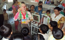 ומי מייצג את ישראל בחו"ל? ליצנים