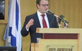 שגריר בריטניה: "מחוייבים למנוע מאיראן נשק גרעיני"