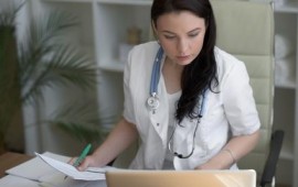 למה כדאי לעשות ניתוח הרמת עפעפיים? קרדיט תמונה PIXABAY