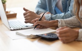 בצל ההתייקרויות ועליית הריביות: כך תערכו השוואת ביטוח משכנתא חכמה קרדיט תמונה Shutterstock