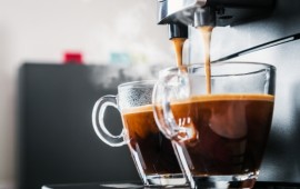טיפים מועילים לבחירת מכונת קפה לבתי עסק קרדיט: freepik