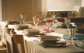 כסאות לפינת אוכל קרדיט לתמונות PIXABAY