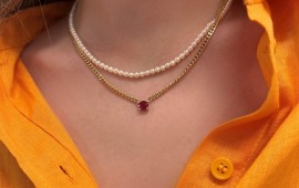 "אם את עצובה, תשימי עוד אודם". (קוקו שאנל) קרדיט תמונה יח