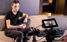 איך תבחרו בית ספר לצילום תל אביב? קרדיט תמונה FREEPIK