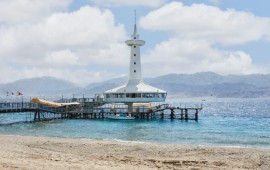 תנו לילדים לחוות מגוון אטרקציות באילת מעל המים - ומתחת! קרדיט תמונה: FREEPIK