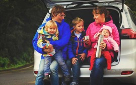 טיולי משפחות – בארץ או בחו"ל? טיולי משפחות בארץ או בחול